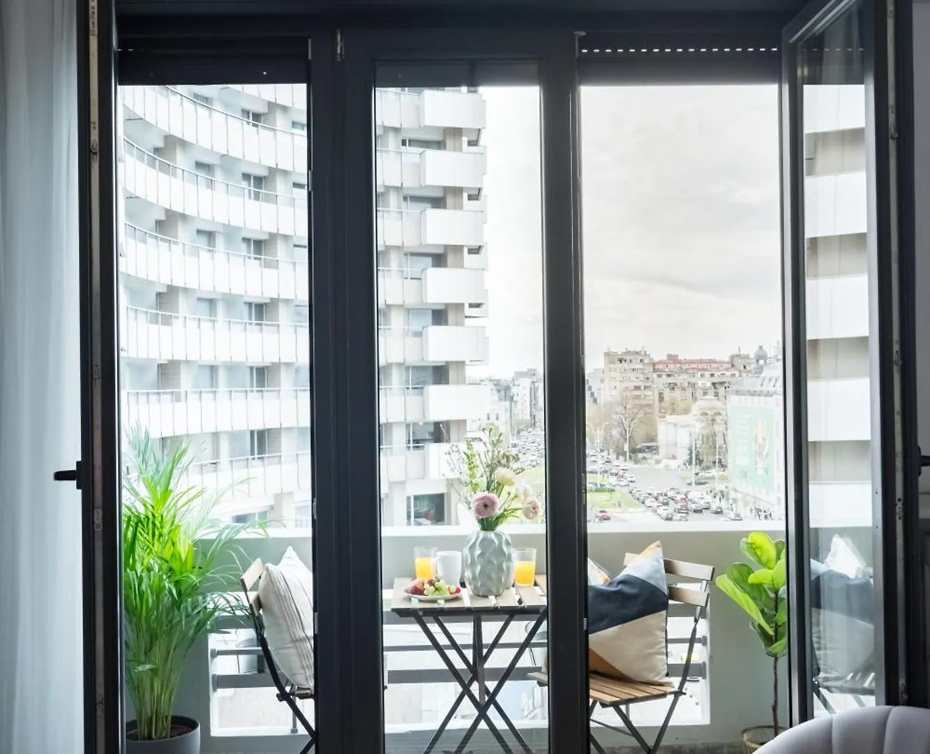 Appartamento Intercontinental Luxury Studio Bucarest